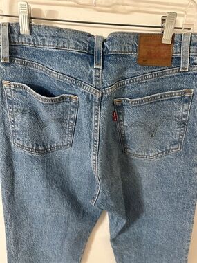 Levi's women’s Light Blue Relaxed Denim Jeans